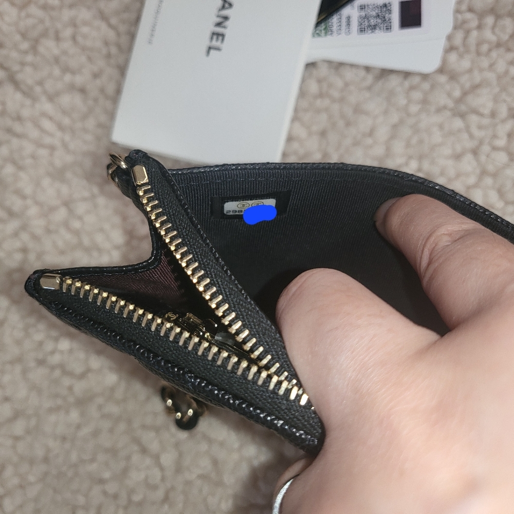 Authentic Chanel classic clutch with chain handle/wrislet - Picture 7 of 16